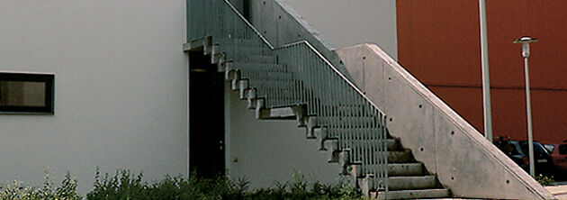 080-b.jpg