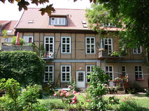 Hoffassade nach der Sanierung